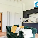Relaxing Seaside Retreats